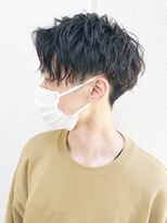 キアラ(Kchiara)&nbsp;前下がりセンターパートツイストスパイラルパーマ福岡天神佐野