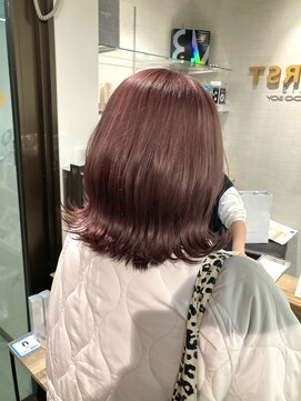 コワファーストナガサキシャンプーボーイ(COIFF1RST NAGASAKI SHAMPOO BOY) ブリーチ1回 ピンクベージュ