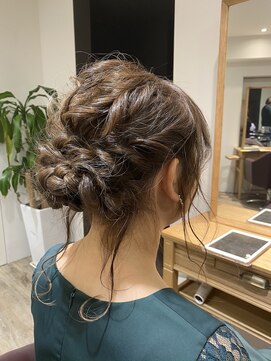 リファイン バイ アフィナー 本厚木店(Refine by Afinar) ヘアアレンジ［本厚木］