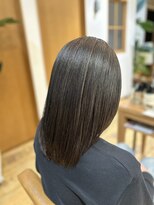 ネモトヤニーゴーマルマル(NEMOTOYA2500)&nbsp;細めの白髪ぼかしハイライト