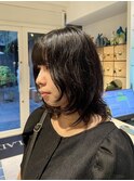 ミディアムウルフカットネオウルフカット顔まわりレイヤーカット