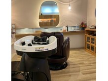 ファロ(Falo)の雰囲気（移動することなくそのままシャンプーできます）