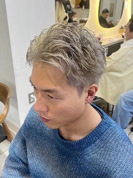 テトラ バイ ネオリーブ 横浜西口店(tetra by neolive) ブリーチ　ハイトーン　ホワイトベージュ　横浜