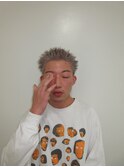 メンズカットスキンフェードハイトーンスパイキーショート