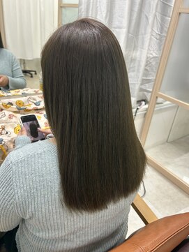 エレノア 自由が丘店(Eleanor) ツヤ髪　×    ピスタチオカラー