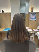 ウイバイファースト(u'i by first)&nbsp;長めのストレートヘア