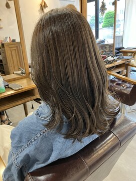 レイリー(LAiLy) ミディアム　透明感