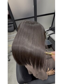 エミュ(Aimu.) 髪質改善トリートメント×艶髪ボブ