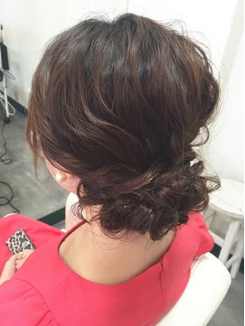 ヘアアンドメイク グラ(HAIR&MAKE gra) アレンジ