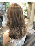 大人ベージュ
