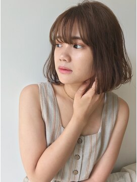 ルーイ(LOUIE) モカベージュ/ワンレンボブ