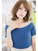 抜け感女子力UP！斜めバングアッシュベージュエアリーミディa1
