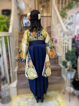 美容室 ティンカーベル 袴 ハーフアップ