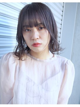 スリーアン(THREE ann.) ゆるナチュラルボブ×グレージュ　２０代３０代４０代