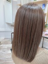 ロエネ(LOENE)&nbsp;【ルイstyle】ぷっつんロングでこなれ感★極細ハイライトstyle