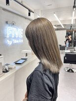 ファイブバイジエクト 堀江(FIVE by The Ect)&nbsp;透明感抜群グレージュロブ