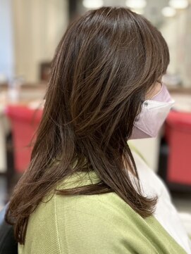 ヘアークリアー 春日部 大人可愛い顔周りレイヤー多めロングスタイル/30代40代50代