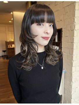 トローノ 栄(TRONO) ハイライト×ウルフカット