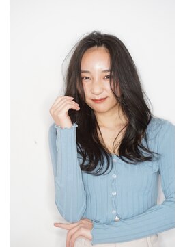 ルフュージュ バイ プロデュース 相模大野店(Refuge by Produce) 暗髪/レイヤーカット/長めバング