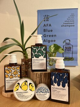 美容室4月3日の写真/「藻（AFAブルーグリーンアルジー）と「古代ミネラル」の成分のシャンプーとTRがフケ&カユミを抑えます◎