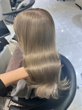 ユーフォリア 池袋東口駅前店(Euphoria) 【Euphoria MITSUKI】冬のホワイトミルクティーベージュ☆