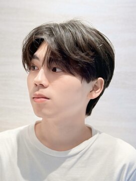 バース 梅田中崎町店(BIRTH) センターパート フェザーパーマ