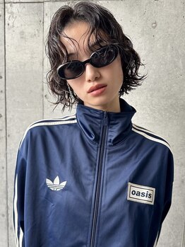 【カット+パーマ+トリートメント￥9300】トレンドから個性的なパーマやデザインカラーまで幅広くお任せ♪