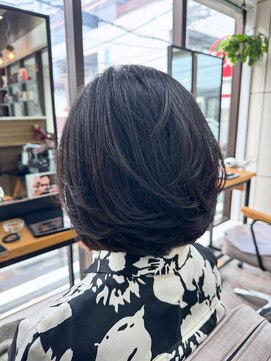 カシー(Casii) 50代60代のエレガントボブレイヤー