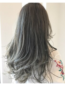 ケーアンドケー(K&K) 【大人気☆】グレージュカラー × ハイライト