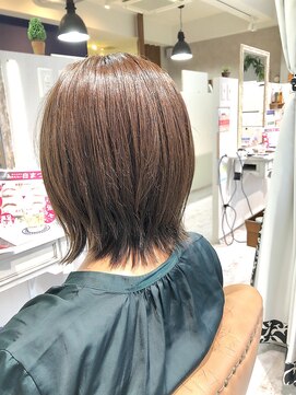 ハナビ(hanabi) 髪質改善   小顔小頭  フリップスタイル