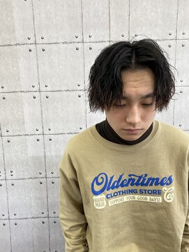 シリー(SILLY) 緩めスパイラルセンターパート