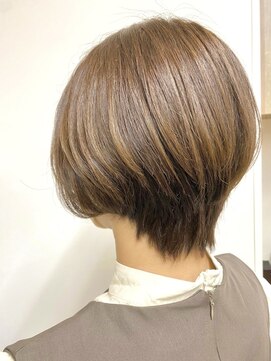 ベルクープス 天王寺店(Belle Coupes) 【Bellecoupes】megu くびれショート 大人女性 小顔ショート