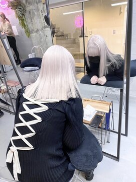 ペレ 渋谷(PELE) YU81_ホワイト ブリーチ3回~