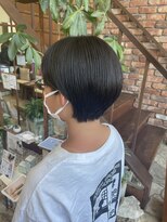 ビハツヤ(BIHATSU-YA)&nbsp;バッサリ丸みショート