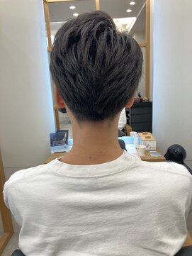 リュクスバトーバイトリコ 船橋南口店(Luxe BATEAU by tricot) 自然な刈上げの毛束感メンズショート