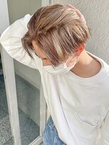 ウェイビーエフティフィフス 横浜西口(WAVEY ft.fifth) センターパート ニュアンスパーマ ツーブロック ダウンパーマ