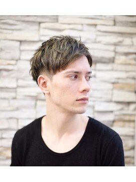 ルーツ(ROOTS) サイドパートで爽やかさUP