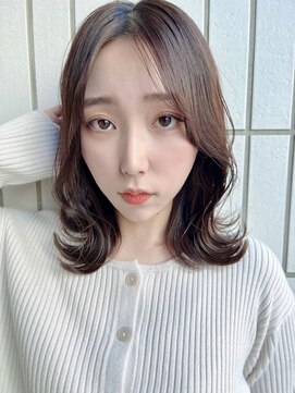 ディスオモテサンドウ 表参道(This OMOTESANDO) 韓国風くびれミディアム