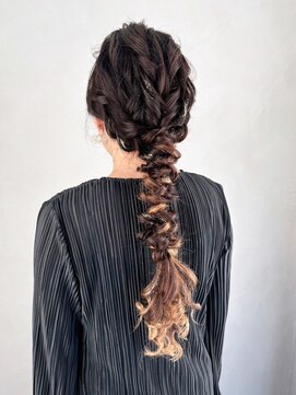 アイティーバイアルバム 八王子店(IT by ALBUM) 韓国ヘアロングおくれ毛ハイトーンミルクティー_ba537931