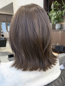 ノード(NODE) 栄外ハネ大人女子柔らかミディアム髪型