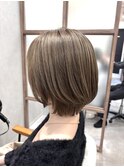 ミルクティーベージュ