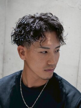 MEN'S/ツイストスパイラル×テーパーフェード/2ブロック