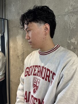 オルカ(ORCA) モダンマレット/海外ヘア/シャドウパーマ/フェザーパーマ/fade