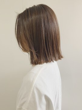 クリックプラス 小倉(Click plus) 切りっぱなしボブ。