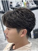 フェザーショートパーマセンターパート
