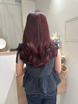 アトレ 福岡大名店(attrait)&nbsp;ロングヘアをピンクに染めて、うるつや髪に仕上げた例