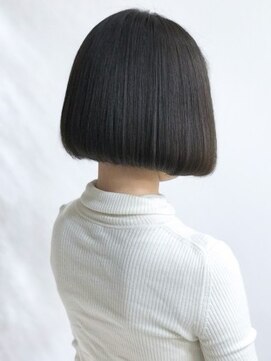 クアトロ グランシュ 川崎店(QUATRO × GranCieux) 美フォルム前下がりボブ