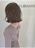 重めボブ×深めのベージュ　可愛さup