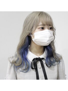 デコヘアーフラッペ(DECO HAIR frappe) ダブルカラー　アッシュグレイ　ブルー