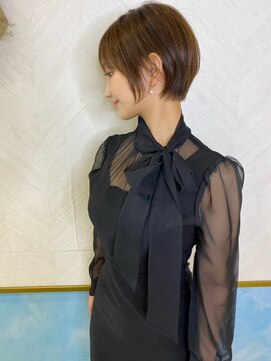 ロンド ストラーダ 心斎橋(Lond strada) ショート×ハイライト白髪ぼかし×シルキーベージュ[心斎橋]